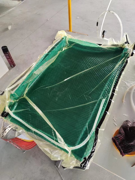玻璃钢汽车配件抽真空工艺